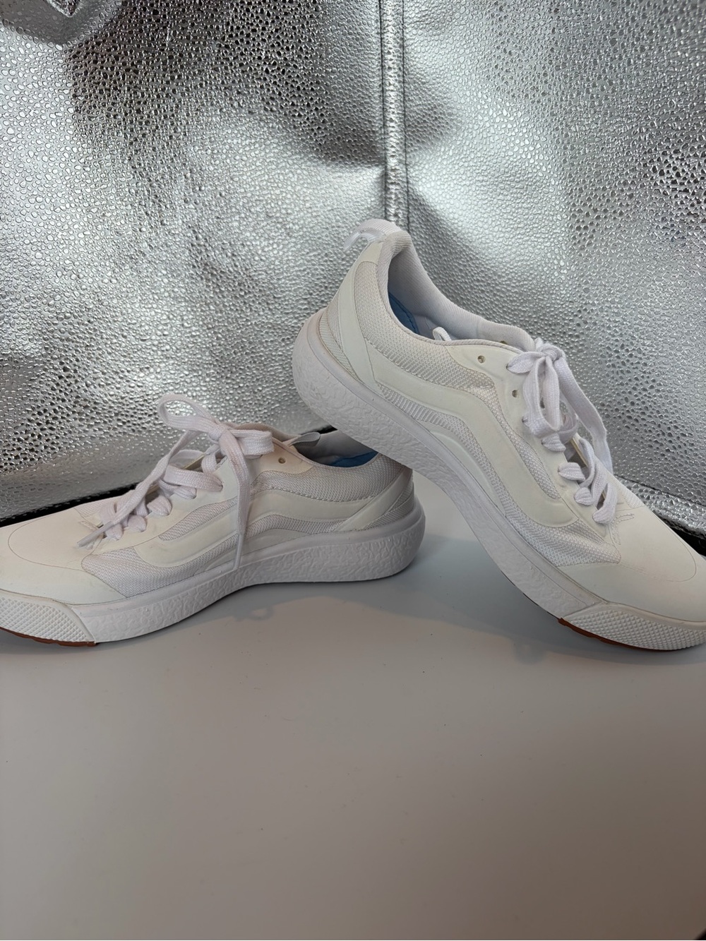 Vans Women's All-White Low-Top Sneakers ULTRA CUSH